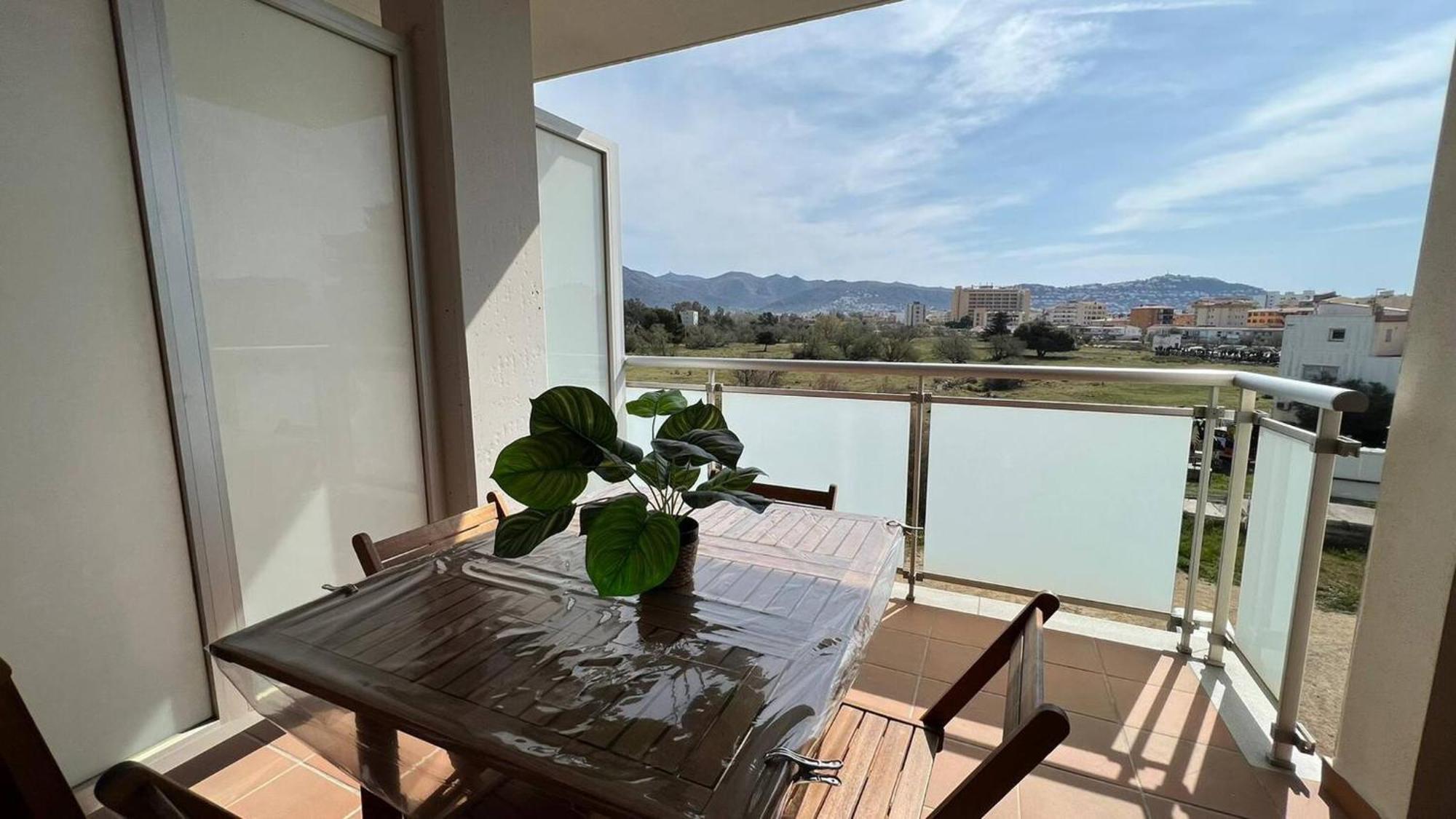 Apartamento Acogedor Con Piscina En Santa Margarita Rosas Exteriör bild