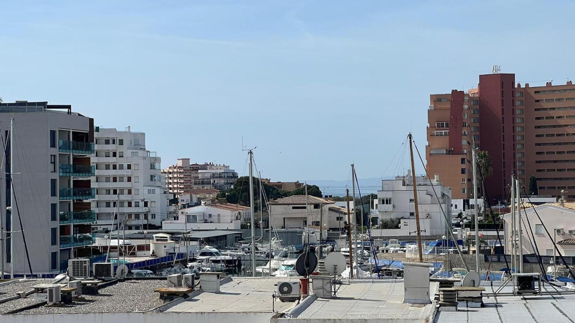 Apartamento Acogedor Con Piscina En Santa Margarita Rosas Exteriör bild